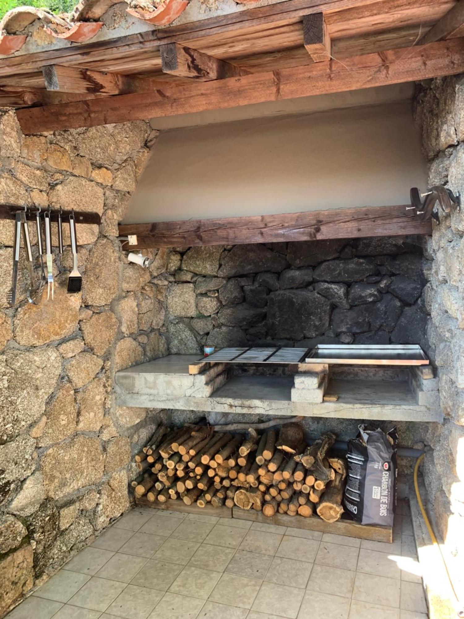 Gite Pommier Au Chateau Des Pauses Villa Saint-Andre-de-Majencoules ภายนอก รูปภาพ